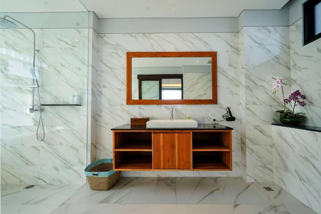 Grand Villa Uluwatu Ungasan  Ngoại thất bức ảnh